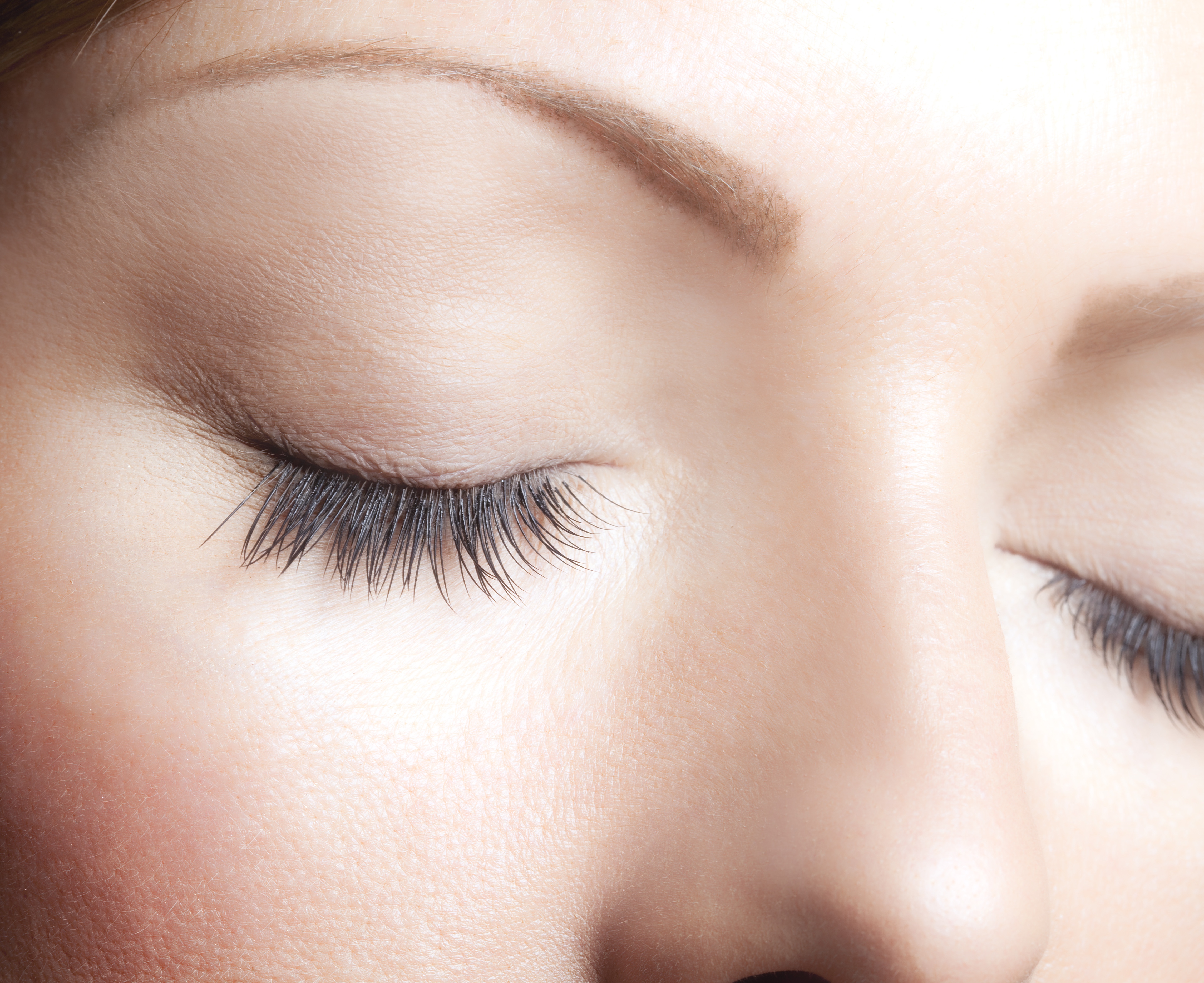 Natural looking eyelash extensions